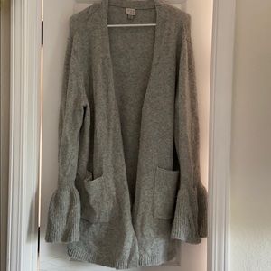 Grey bell sleeved sweater